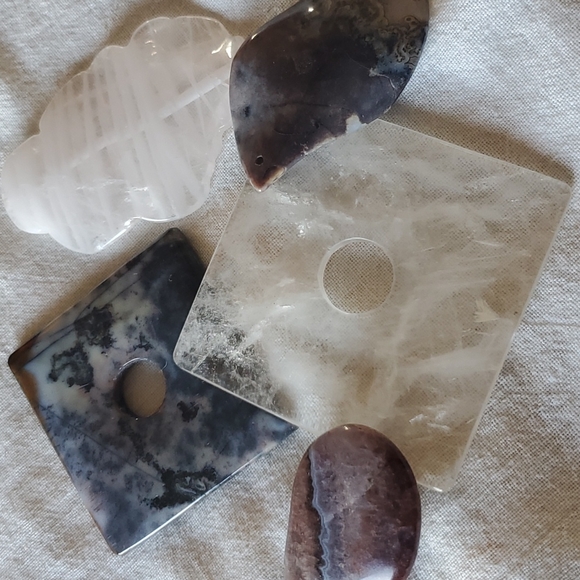 Assorted gemstone focal pendants DESTASH - Picture 1 of 7